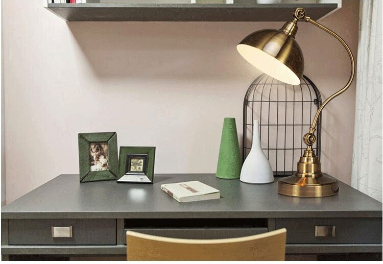 den-dong-de-ban-doc-sach-co-dien-cao-cap-trang-tri-phong-lam-viec-hien-dai-tl-db908-2